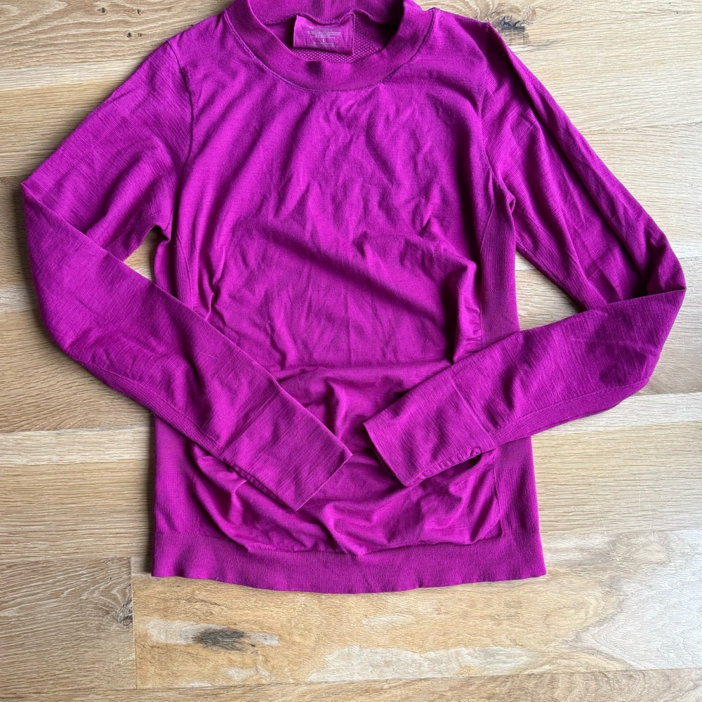 Athleta LS Top